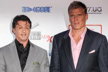 Vor der Kamera ärgste Feinde, dahinter beste Kumpel: Sylvester Stallone (l.) und Dolph Lundgren Vor der Kamera ärgste Feinde, dahinter beste Kumpel: Sylvester Stallone (l.) und Dolph Lundgren