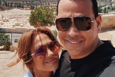 Alex Rodríguez genießt sichtlich die Auszeit mit Jennifer Lopez Alex Rodríguez genießt sichtlich die Auszeit mit Jennifer Lopez