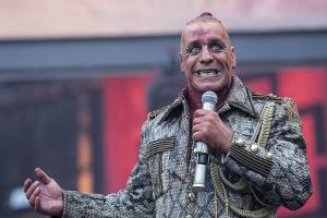 Rammstein: Wie sich die deutsche Rockband gerade politisiert