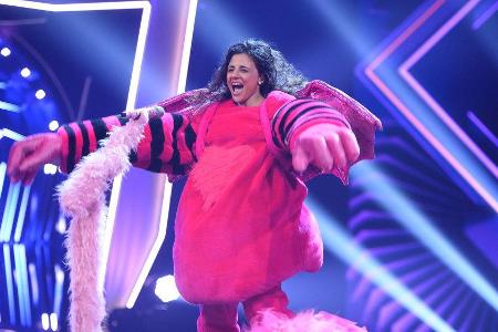 Susi Kentikian noch im Monster-Outfit, aber ohne Maske Susi Kentikian noch im Monster-Outfit, aber ohne Maske