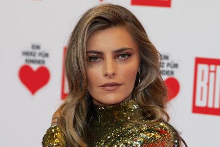 Sophia Thomalla hält ihre Follower auf dem Laufenden Sophia Thomalla hält ihre Follower auf dem Laufenden