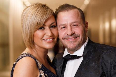 Willi Herren und seine Ehefrau Jasmin bei einem gemeinsamen Auftritt Willi Herren und seine Ehefrau Jasmin bei einem gemeinsamen Auftritt