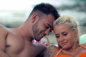 "Bachelor in Paradise"-Paar Serkan und Carina schwer verliebt