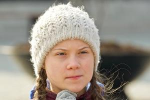 Greta Thunberg reist "in überfüllten Zügen" der Deutschen Bahn