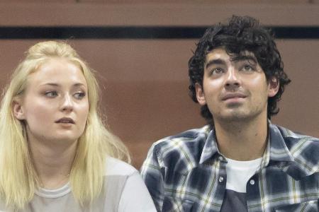 Sophie Turner und Joe Jonas wollen sich im Sommer das Jawort geben Sophie Turner und Joe Jonas wollen sich im Sommer das Jawort geben