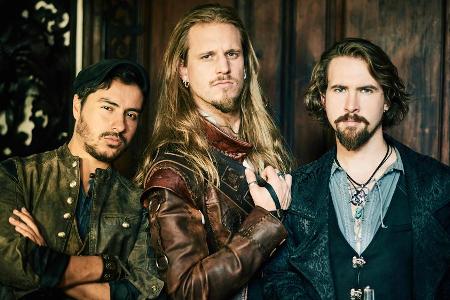 Simon Strauß, Ben Metzner und Tim Bernard (v.l.n.r.) verstehen sich nicht nur musikalisch sehr gut Simon Strauß, Ben Metzner und Tim Bernard (v.l.n.r.) verstehen sich nicht nur musikalisch sehr gut