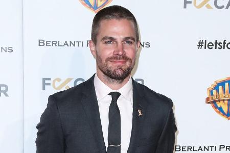 Stephen Amell in Los Angeles Stephen Amell in Los Angeles
