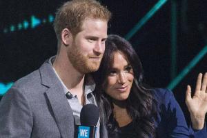 Überraschung! Prinz Harry "schleift" seine Meghan auf die Bühne