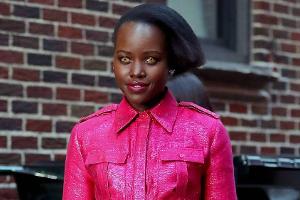 Lupita Nyong'o setzt auf farbige Kontaktlinsen