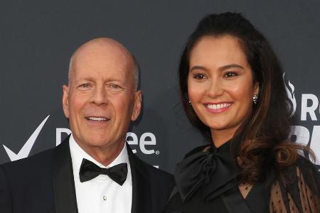 Bruce Willis mit seiner Ehefrau Emma Heming-Willis in North Hollywood Bruce Willis mit seiner Ehefrau Emma Heming-Willis in North Hollywood
