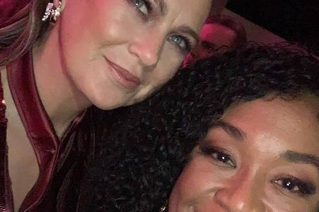 Zwei, die sich verstehen: Ellen Pompeo und Shonda Rhimes Zwei, die sich verstehen: Ellen Pompeo und Shonda Rhimes