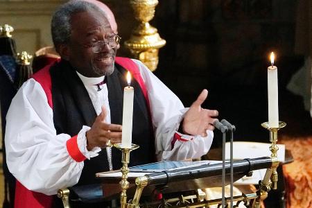 Bischof Michael Curry in der St.-George's-Kapelle auf Schloss Windsor bei der Hochzeit von Meghan Markle und Prinz Harry im ... Bischof Michael Curry in der St.-George's-Kapelle auf Schloss Windsor bei der Hochzeit von Meghan Markle und Prinz Harry im ...