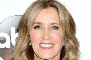 Nach Betrugsskandal: Felicity Huffman geht in Deckung