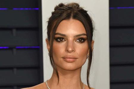 Emily Ratajkowski lässt sich den Shitstorm nicht gefallen Emily Ratajkowski lässt sich den Shitstorm nicht gefallen