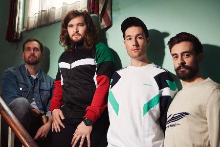 Bastille, das sind Bassist Will Farquarson, Schlagzeuger Christopher Bastille, das sind Bassist Will Farquarson, Schlagzeuger Christopher