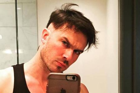 Schauspieler Ian Somerhalder trägt obenherum plötzlich weniger als gewohnt Schauspieler Ian Somerhalder trägt obenherum plötzlich weniger als gewohnt