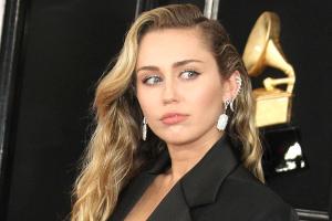 Miley Cyrus kehrt zu ihrem "Hannah Montana"-Look zurück