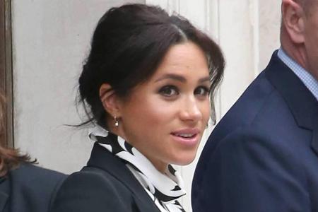 Herzogin Meghan hatte den kommenden Nachwuchs wieder einmal fest im Griff Herzogin Meghan hatte den kommenden Nachwuchs wieder einmal fest im Griff