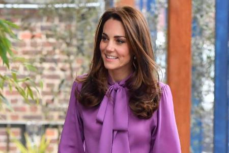 Herzogin Kate besuchte in diesem schicken Outfit ein Kinderzentrum in London Herzogin Kate besuchte in diesem schicken Outfit ein Kinderzentrum in London