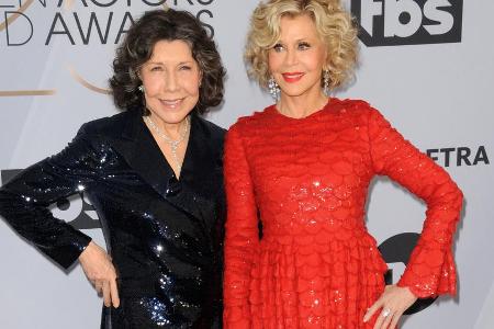 Lily Tomlin und Jane Fonda (r.) bei den Screen Actors Guild Awards in Los Angeles Lily Tomlin und Jane Fonda (r.) bei den Screen Actors Guild Awards in Los Angeles