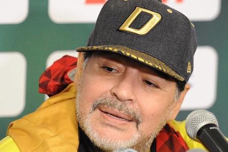Diego Maradona bei einer Pressekonferenz Diego Maradona bei einer Pressekonferenz