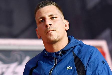 Eine unbedachte Aktion bringt Rapper Gzuz in Bedrängnis Eine unbedachte Aktion bringt Rapper Gzuz in Bedrängnis