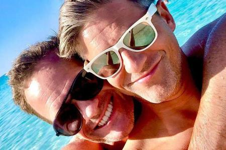 Neil Patrick Harris (l.) und Ehemann David genießen den Urlaub in der Karibik Neil Patrick Harris (l.) und Ehemann David genießen den Urlaub in der Karibik