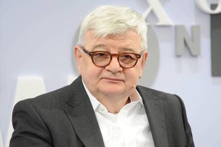 Joschka Fischer hat einen neuen Job Joschka Fischer hat einen neuen Job