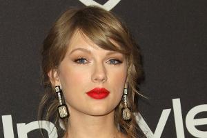 Neue Musik in der Mache? Taylor Swift im Studio gesichtet!