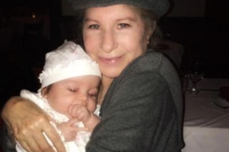 Ist die niedlich! Diesen Schnappschuss veröffentlichte Barbra Streisand auf ihrem Instagram-Profil Ist die niedlich! Diesen Schnappschuss veröffentlichte Barbra Streisand auf ihrem Instagram-Profil
