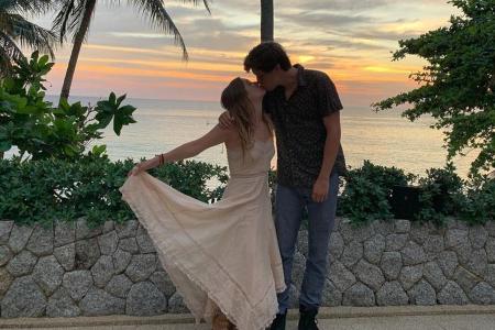 Billie Lourd küsst ihren Freund Austen Rydell vor einer traumhaften Kulisse Billie Lourd küsst ihren Freund Austen Rydell vor einer traumhaften Kulisse