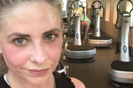 Sarah Michelle Gellar zeigt sich schweißgebadet nach einer Sport-Einheit Sarah Michelle Gellar zeigt sich schweißgebadet nach einer Sport-Einheit