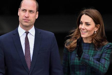 Nicht zum ersten Mal verzückt Herzogin Kate in diesem Mantelkleid Nicht zum ersten Mal verzückt Herzogin Kate in diesem Mantelkleid
