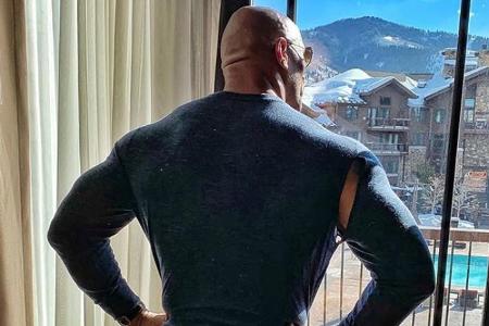 Dwayne Johnson hat einfach zu viele Muskeln Dwayne Johnson hat einfach zu viele Muskeln
