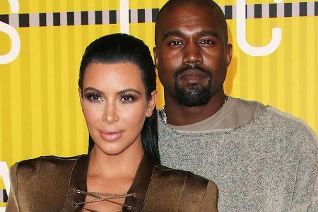 Kim Kardashian und Kanye West: Das vierte Kind soll unterwegs sein Kim Kardashian und Kanye West: Das vierte Kind soll unterwegs sein