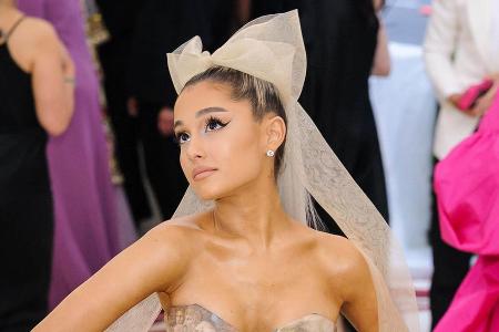 Ist Ariana Grande in einer Beziehung? Ist Ariana Grande in einer Beziehung?