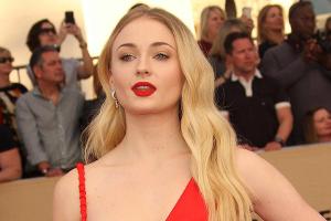 Sophie Turner: Sie zeigt ihr neues "X-Men"-Tattoo