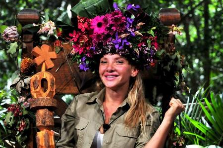 Evelyn Burdecki hat 2019 den Dschungel-Thron erklommen Evelyn Burdecki hat 2019 den Dschungel-Thron erklommen