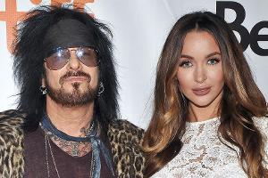 Mötley-Crüe-Bassist Nikki Sixx wird zum fünften Mal Vater