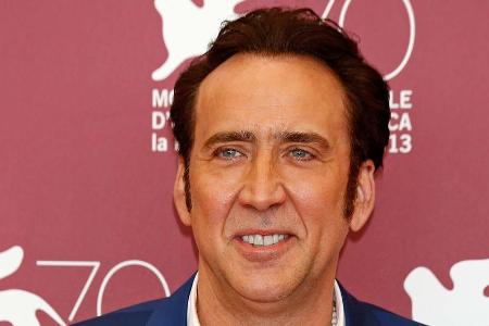 Ihm ist das Lachen vergangen: Nicolas Cages Noch-Ehefrau Erika Koike will Unterhalt für ihre Mini-Ehe Ihm ist das Lachen vergangen: Nicolas Cages Noch-Ehefrau Erika Koike will Unterhalt für ihre Mini-Ehe