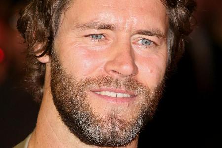 Pieksig: Take-That-Star Howard Donalds Bart ist vielen Fans ein Dorn im Auge Pieksig: Take-That-Star Howard Donalds Bart ist vielen Fans ein Dorn im Auge