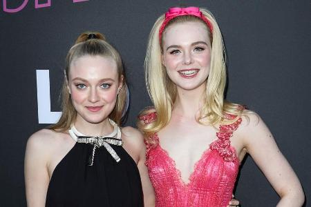Die Schwestern Dakota (l.) und Elle Fanning gemeinsam bei der Filmpremiere von Die Schwestern Dakota (l.) und Elle Fanning gemeinsam bei der Filmpremiere von
