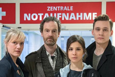 Anna Schudt, Jörg Hartmann, Aylin Tezel und Rick Okon (v.l.n.r.) bei den Dreharbeiten zum Anna Schudt, Jörg Hartmann, Aylin Tezel und Rick Okon (v.l.n.r.) bei den Dreharbeiten zum