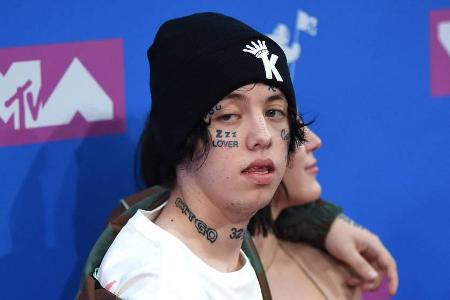 Lil Xan muss seiner Verlobten jetzt beistehen Lil Xan muss seiner Verlobten jetzt beistehen