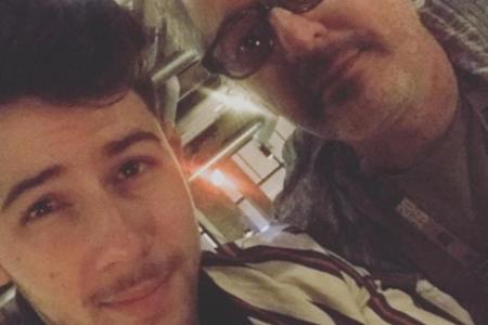 Nick Jonas (l.) mit dem Musikproduzenten John Fields Nick Jonas (l.) mit dem Musikproduzenten John Fields
