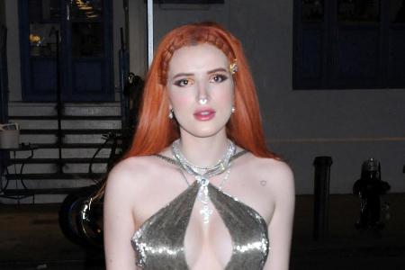 Bella Thorne feiert ihren Erfolg als Buchautorin Bella Thorne feiert ihren Erfolg als Buchautorin