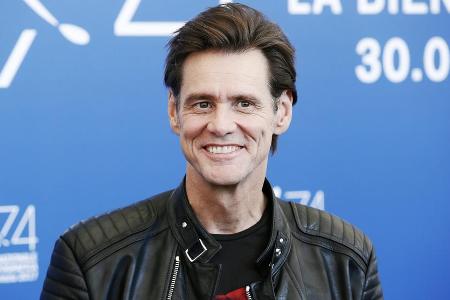 Jim Carrey legt sich bei Twitter gerne mit Politikern an Jim Carrey legt sich bei Twitter gerne mit Politikern an