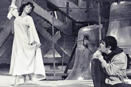 Gina Lollobrigida und Anthony Quinn in Gina Lollobrigida und Anthony Quinn in