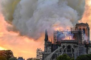Notre-Dame: Apple, L'Oréal und Co. sichern Millionen-Spenden zu