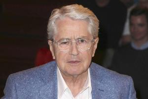 Frank Elstner: So offen spricht er über seine Parkinson-Erkrankung